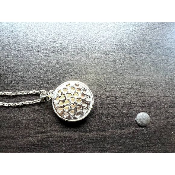 Long necklace with mother of pearl and crystal stones pendant, silver color - Picture 5 of 8